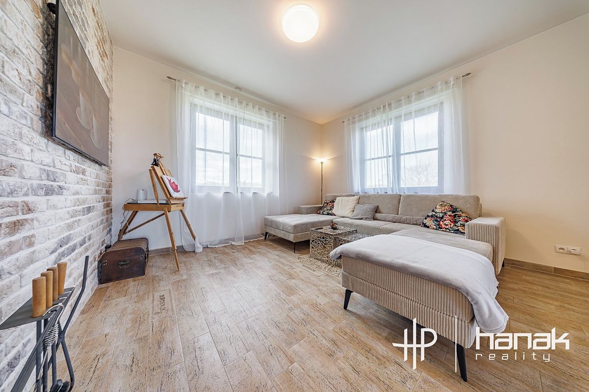 Prodej rodinného domu 170 m², pozemek 1384 m² – fotografie 4