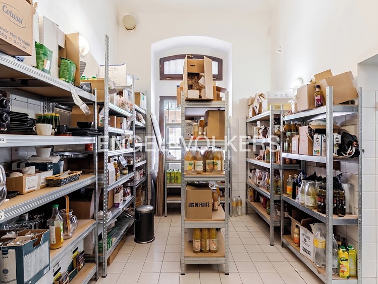Комерційне приміщення в оренду, 151 м² (7 з 9)