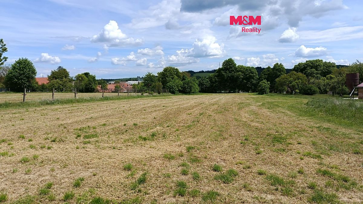 Prodej stavebního pozemku 2211 m²