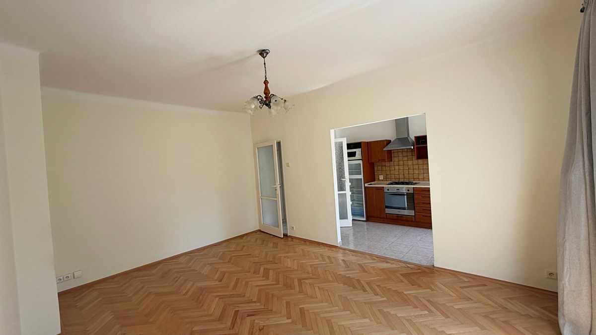 Pronájem bytu 2+1 53 m² – fotografie 3