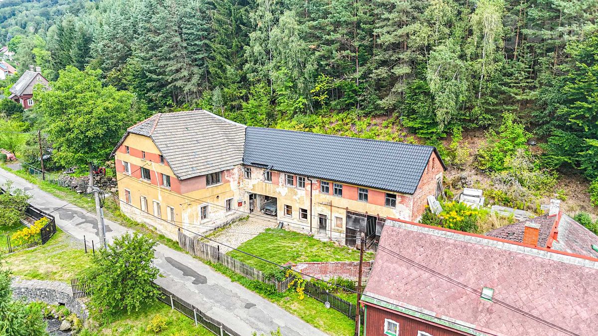 Prodej rodinného domu 220 m², pozemek 380 m²