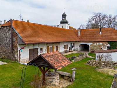 Prodej  rodinného domu 560 m², pozemek 3 596 m²