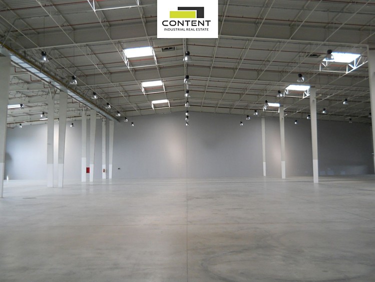 Pronájem komerčního prostoru, 2 905 m² (3 z 15)