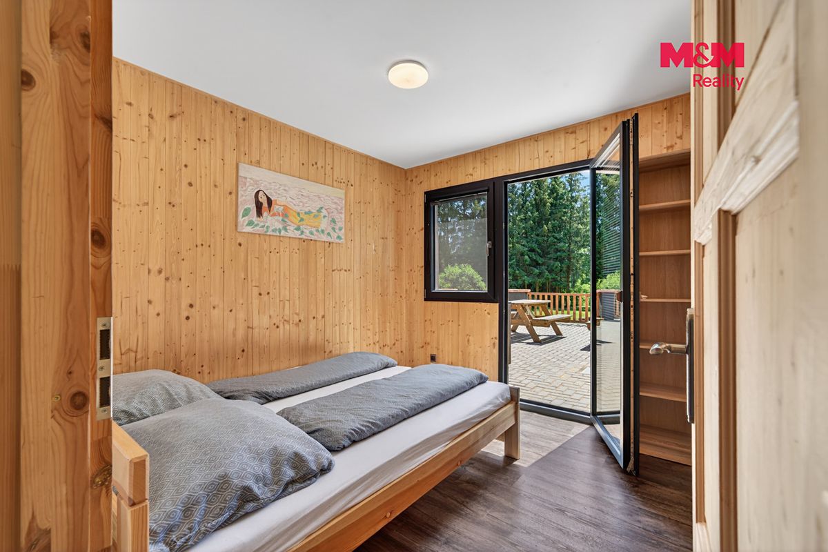 Prodej rodinného domu 259 m², pozemek 2560 m² – fotografie 2