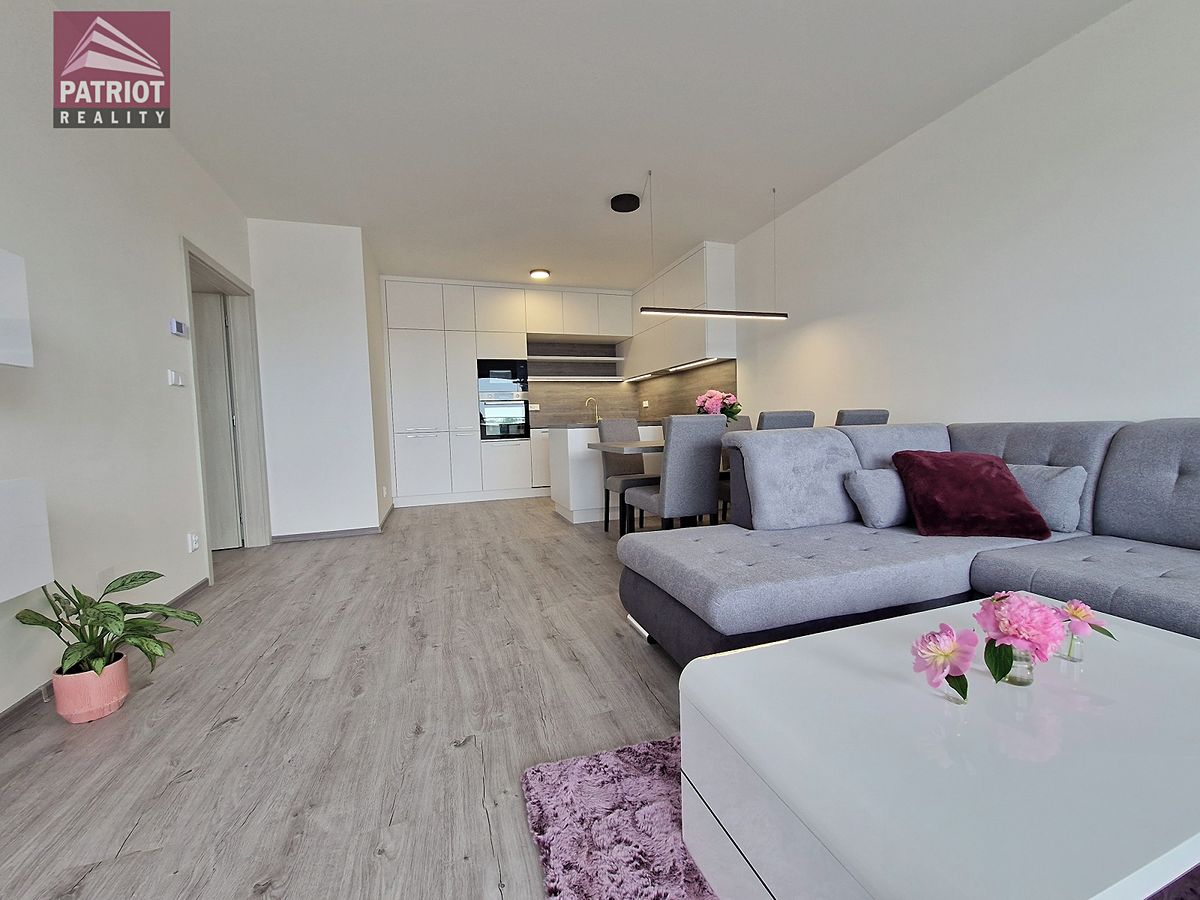 Pronájem bytu 4+kk 126 m²