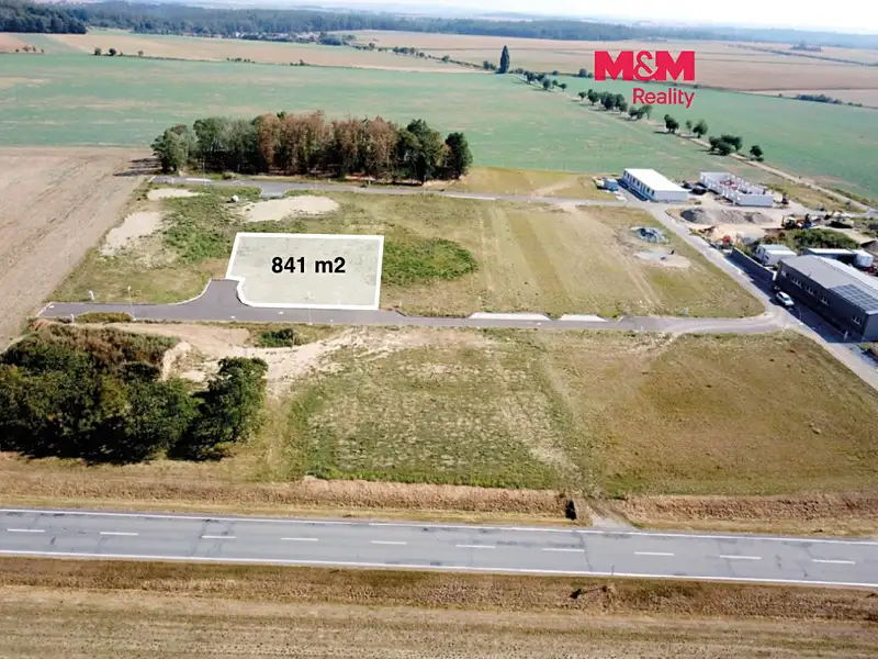 Prodej stavebního pozemku 841 m², Valeč – náhled fotky 1