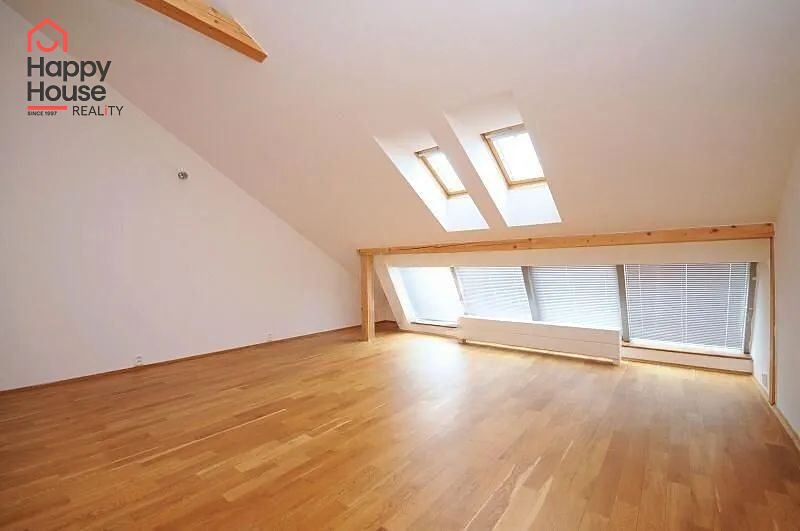 Pronájem bytu 3+kk 128 m² – fotografie 3