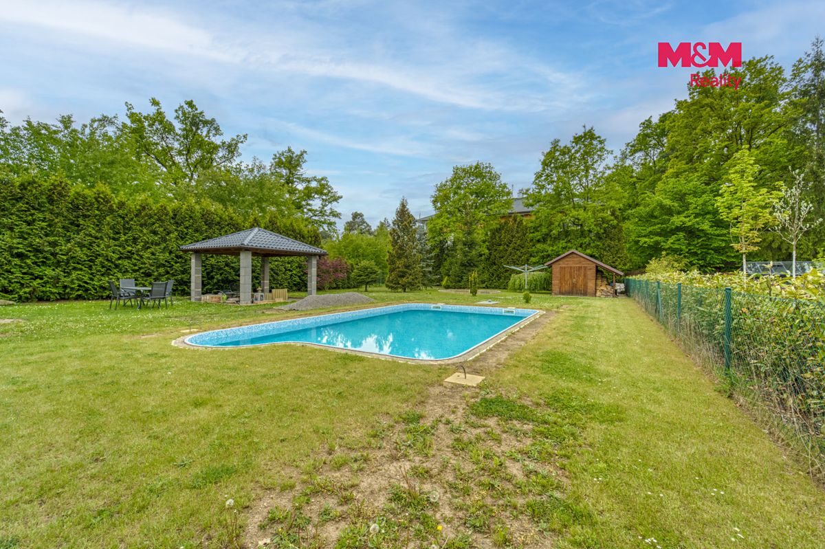 Prodej rodinného domu 230 m², pozemek 1420 m² – fotografie 5