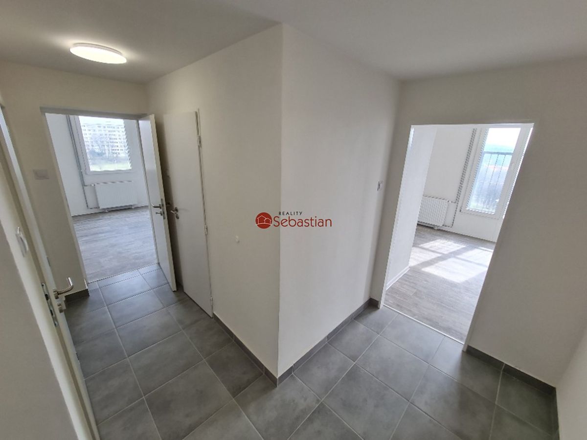 Pronájem bytu 3+1 61 m² – fotografie 5