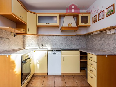 Prodej domu, 260 m² (2 z 31)