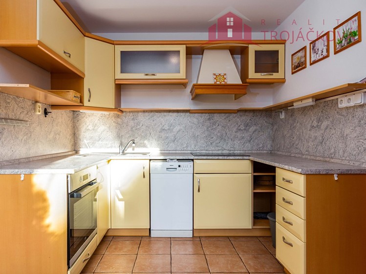 Prodej domu, 260 m² (2 z 31)
