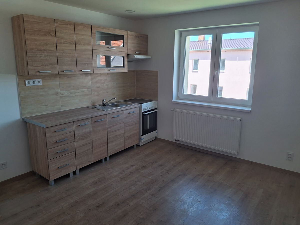 Pronájem bytu 2+1 64 m² – fotografie 4