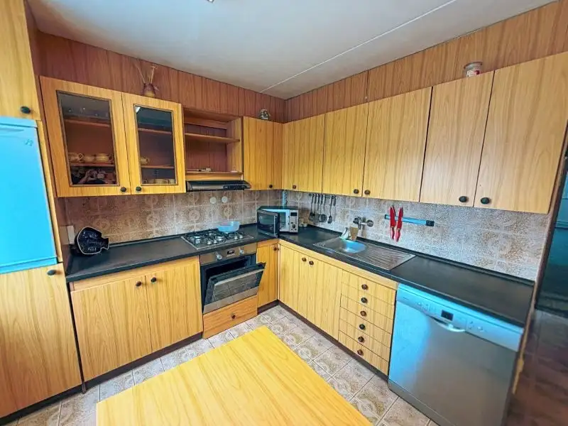 Prodej rodinného domu 230 m², pozemek 591 m², Jihlava – náhled fotky 2