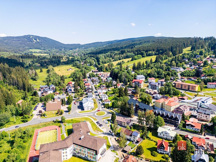 Prodej pozemku, 2 757 m² (8 z 9)