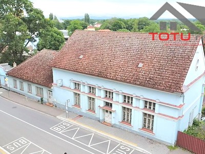 Gewerbefläche zum Kauf, 1.100 m² (2 von 14)