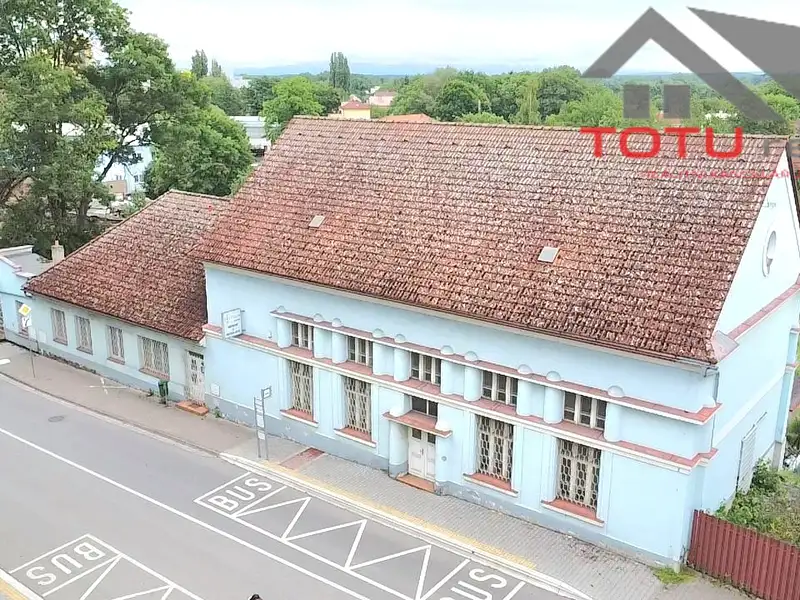 Prodej obchodního prostoru 1100 m², Předměřice nad Labem – náhled fotky 2