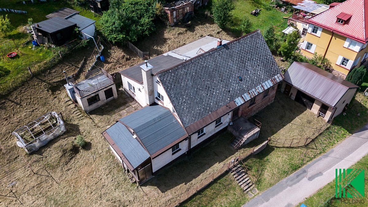 Prodej rodinného domu 220 m², pozemek 1376 m² – fotografie 4