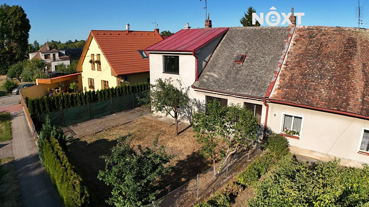 Prodej rodinného domu 140 m², pozemek 423 m² – fotografie 2