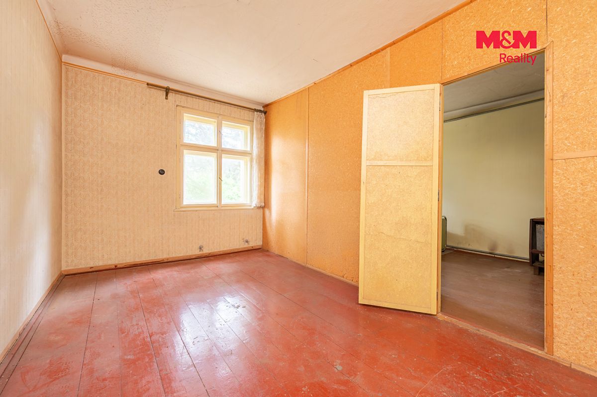 Prodej rodinného domu 164 m², pozemek 2479 m² – fotografie 3