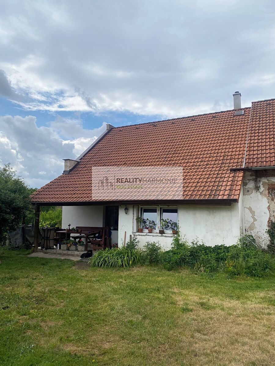 Prodej rodinného domu 130 m², pozemek 950 m² – fotografie 3