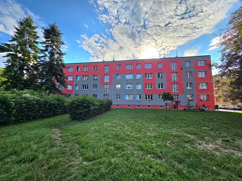 Prodej bytu 3+1 70 m², Teplice – náhled fotky 1