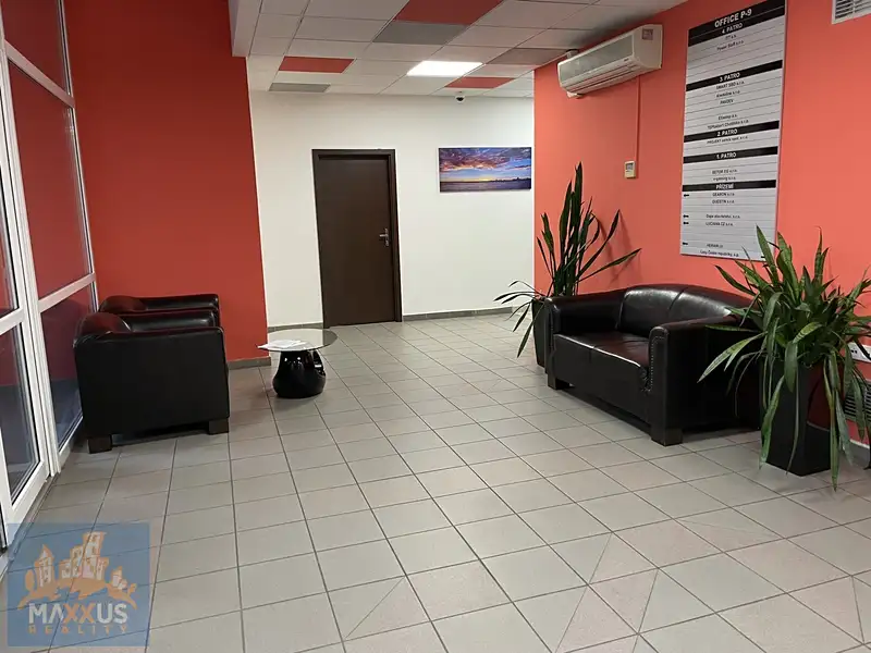 Pronájem kanceláře 37 m², Praha – náhled fotky 2