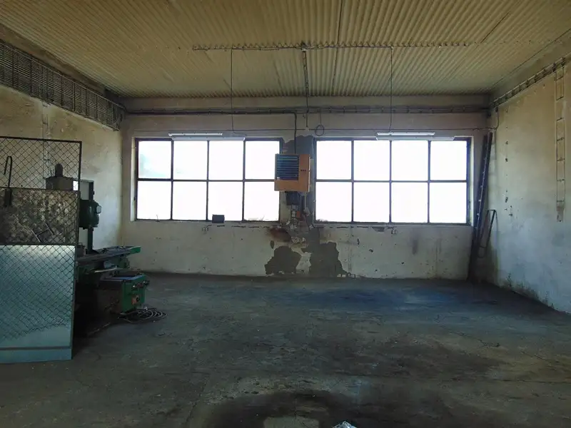 Pronájem výrobní haly, prostoru 165 m², Skuteč – náhled fotky 3