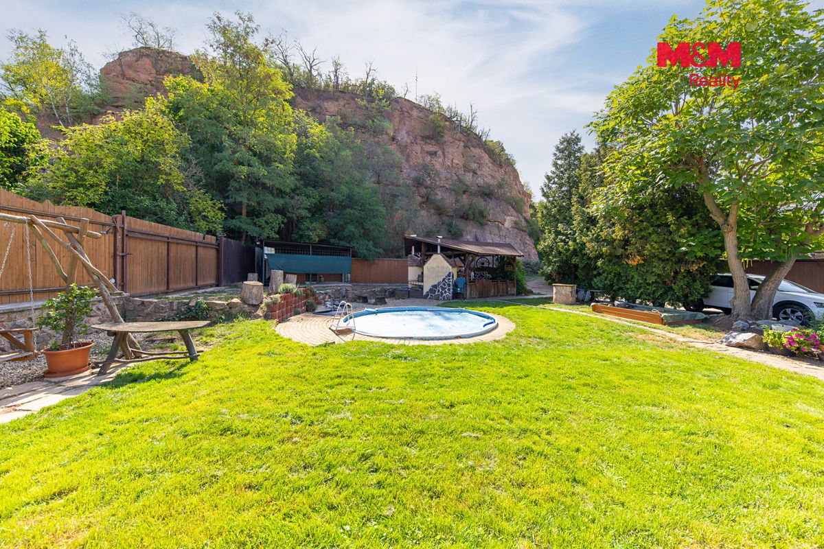 Prodej stavebního pozemku 467 m² – fotografie 3