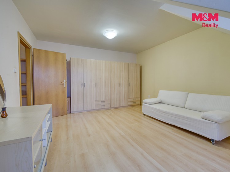 Квартира 4+kk в оренду, 122 м² (9 з 20)