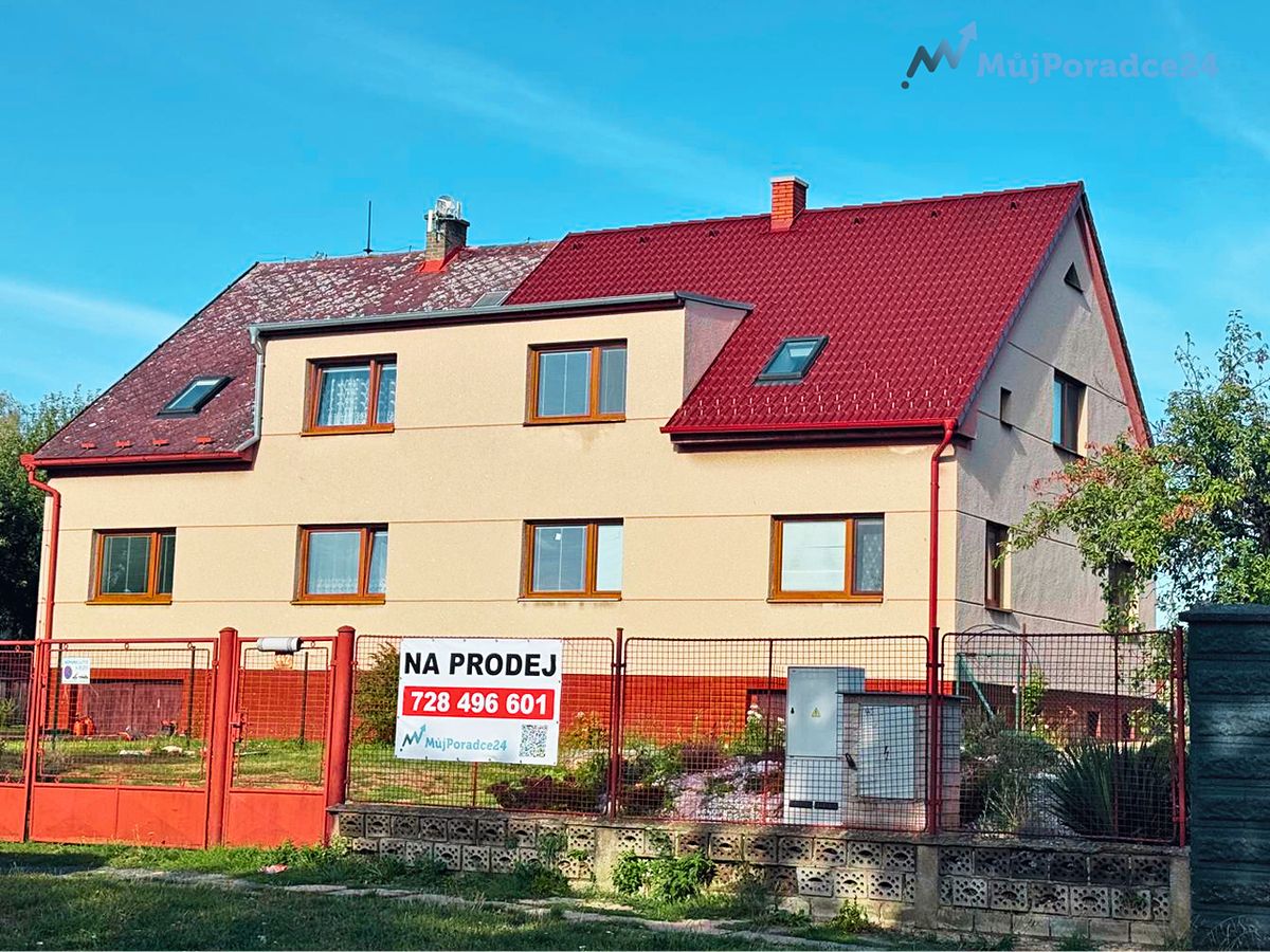 Prodej rodinného domu 250 m², pozemek 917 m²