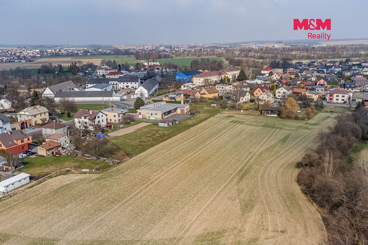 Prodej stavebního pozemku 4204 m² – fotografie 2