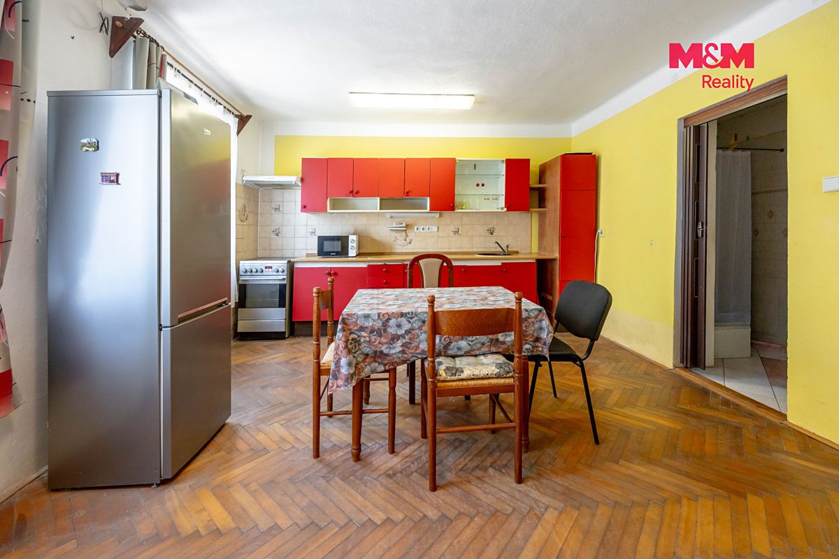 Prodej rodinného domu 90 m², pozemek 779 m² – fotografie 4