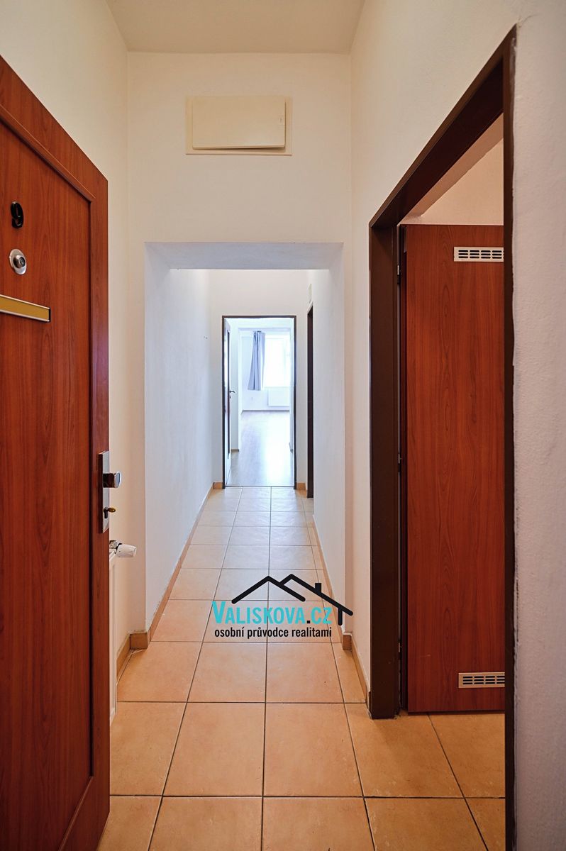 Pronájem bytu 2+kk 60 m² – fotografie 2