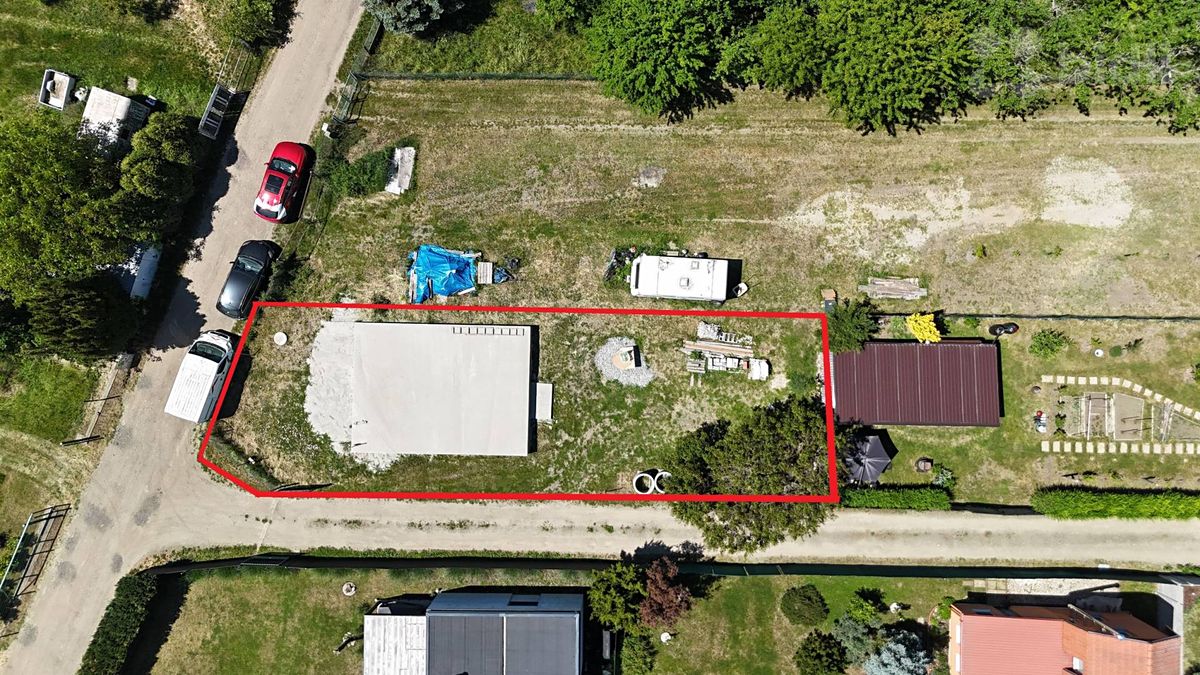 Prodej rodinného domu 82 m², pozemek 422 m² – fotografie 2