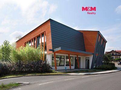 Prodej obchodního prostoru 1076 m²