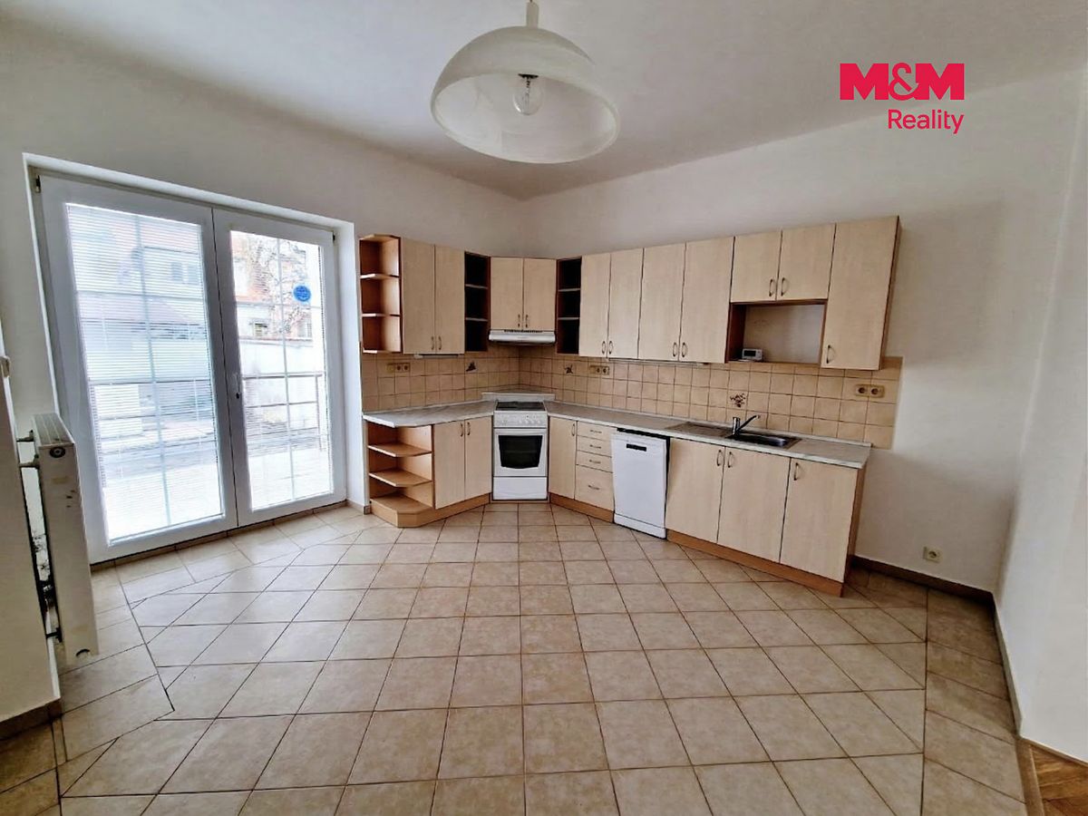 Prodej rodinného domu 98 m², pozemek 183 m² – fotografie 4