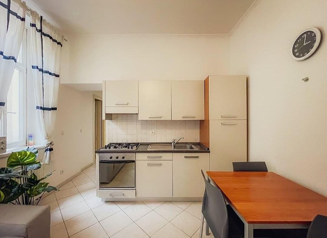 Pronájem bytu 2+kk 44 m² – fotografie 2