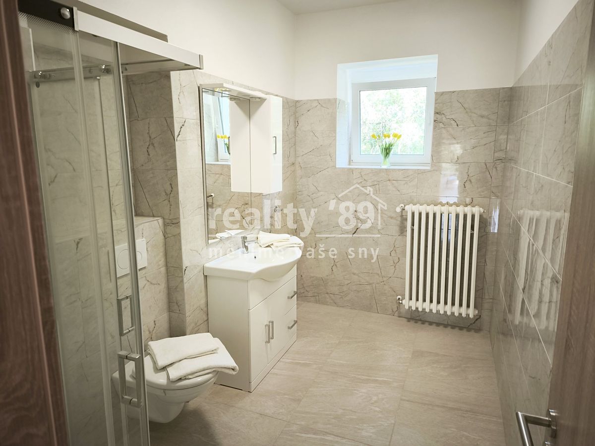 Pronájem bytu 3+1 91 m² – fotografie 2