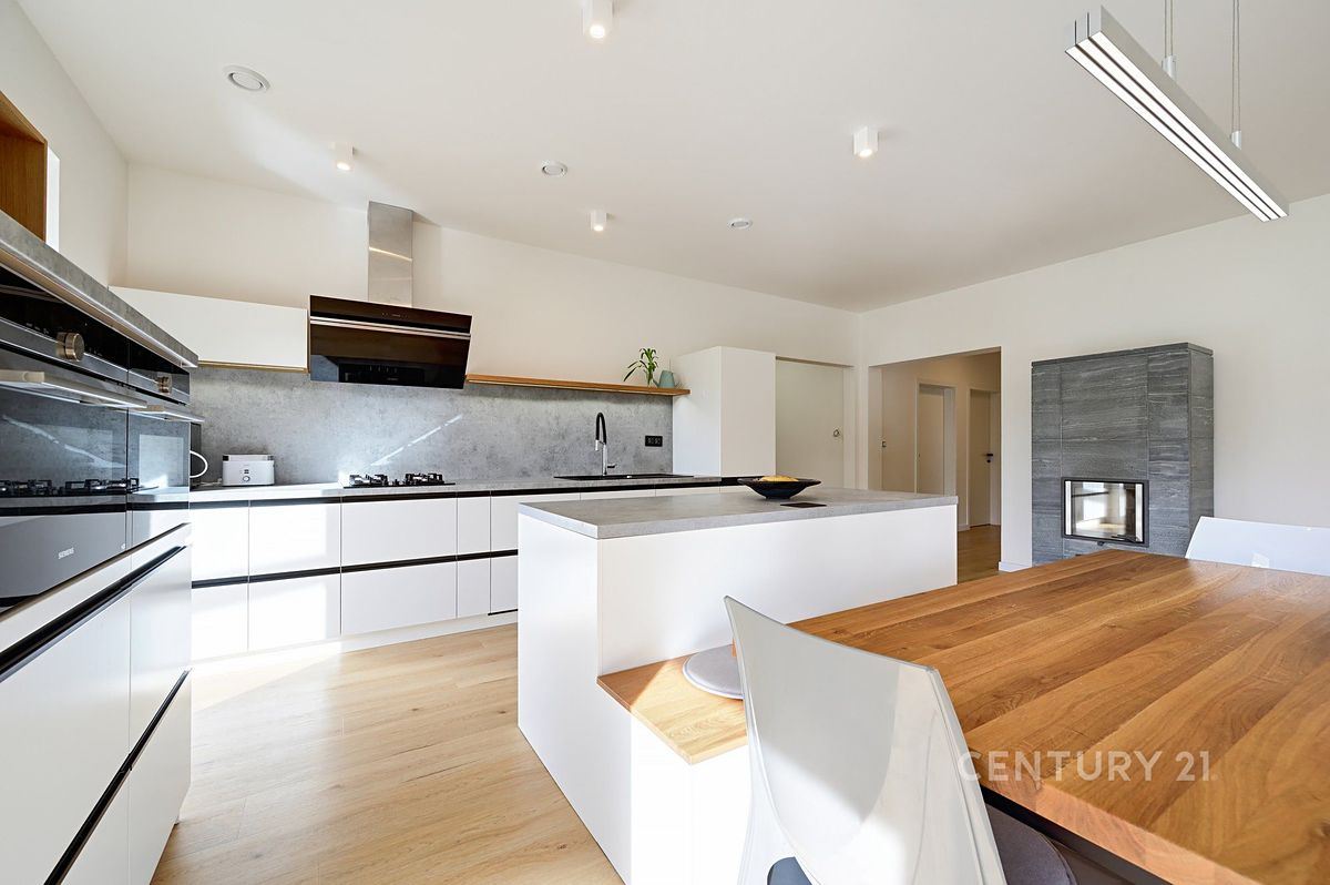 Prodej rodinného domu 150 m², pozemek 1318 m² – fotografie 4