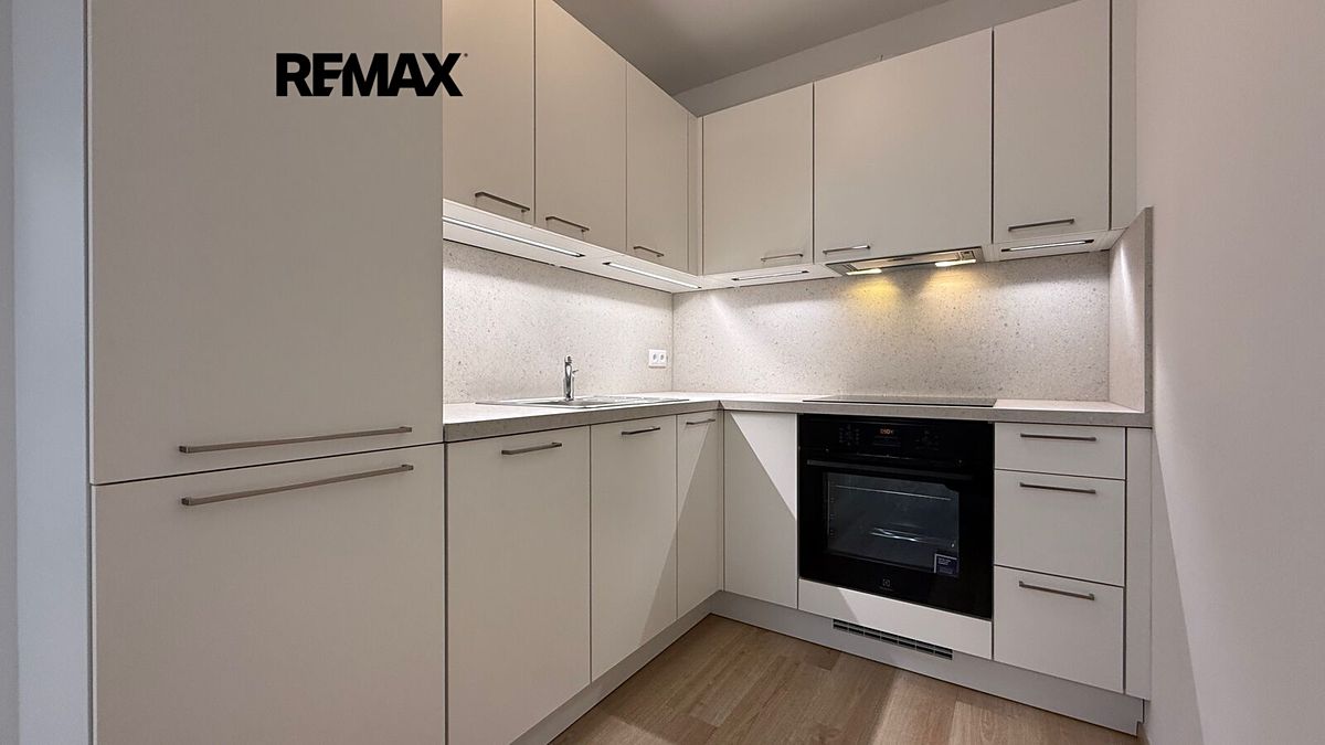 Pronájem bytu 2+kk 44 m²