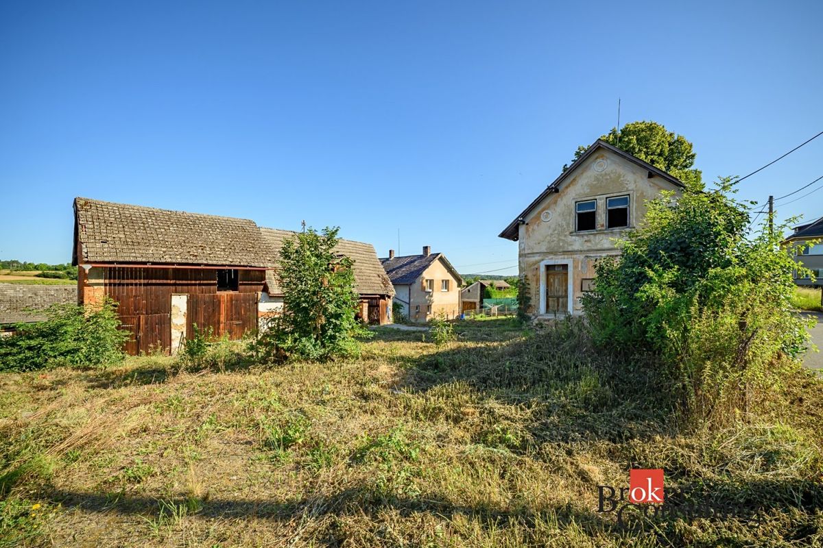 Prodej rodinného domu 120 m², pozemek 1066 m² – fotografie 2