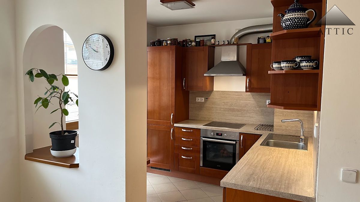 Pronájem bytu 2+kk 68 m² – fotografie 2