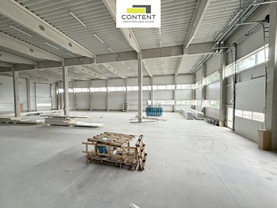 Pronájem skladového prostoru 2200 m²
