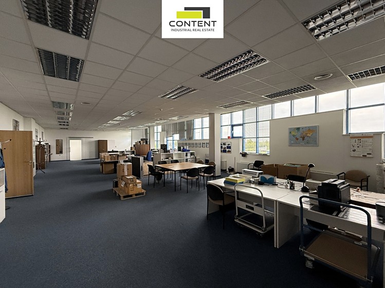 Pronájem komerčního prostoru, 670 m² (14 z 21)