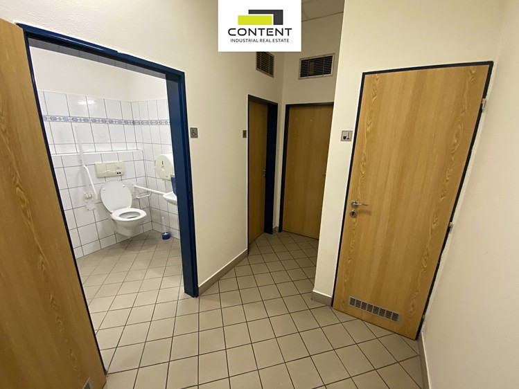 Pronájem komerčního prostoru, 670 m² (20 z 21)