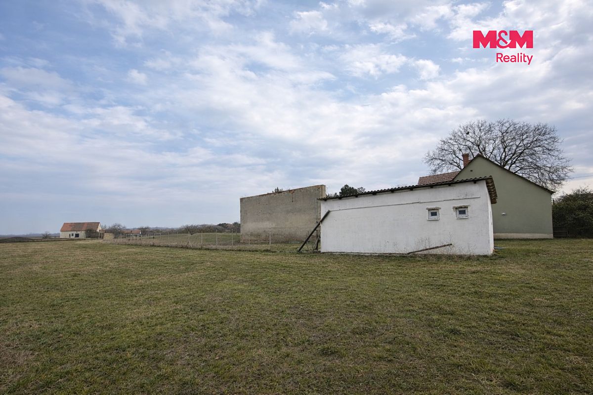 Prodej rodinného domu 40 m², pozemek 1049 m² – fotografie 2