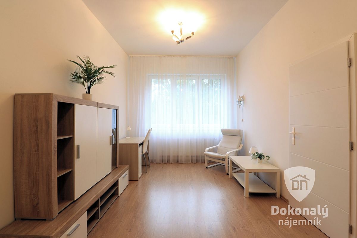 Pronájem bytu 2+kk 56 m² – fotografie 2