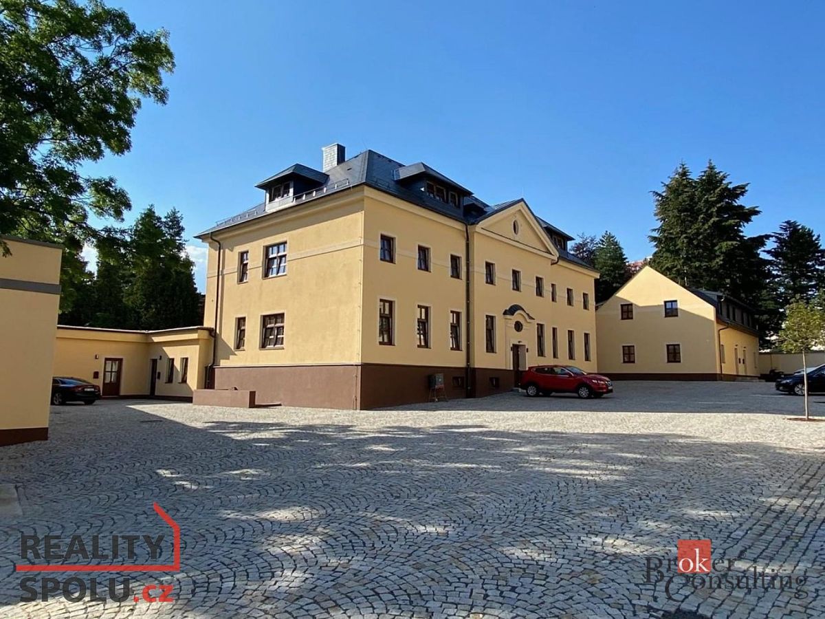 Pronájem bytu 1+1 35 m²