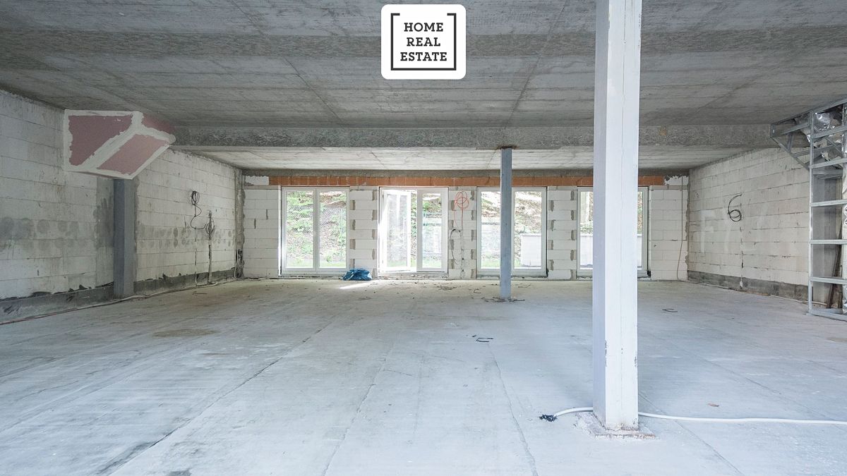 Prodej obchodního prostoru 150 m² – fotografie 2