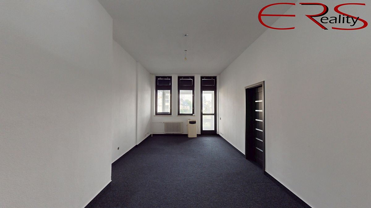 Pronájem kanceláře 24 m² – fotografie 2